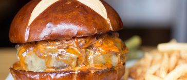 Top 10 places to eat a burger in new york city