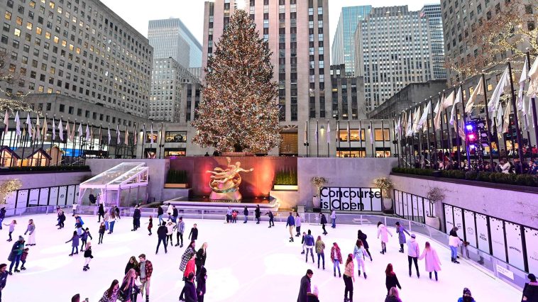 Rockefeller_Center_Christmas_Tree_Ice_Rink_NYC